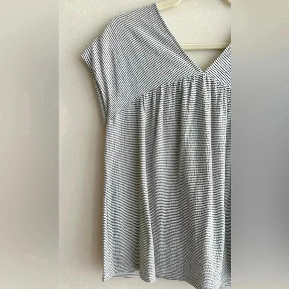 Lucky Brand Striped Flowy Peasant Blouse, Black and White Top, Size Medium - Picture 3 of 16